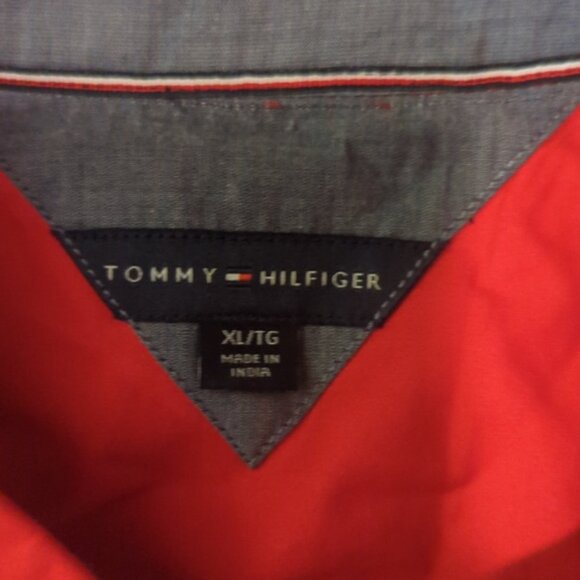 XL Tommy Hilfiger l Women's Short Cuffed Shirt - Picture 3 of 4